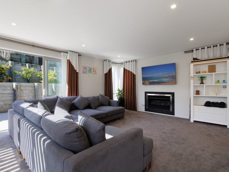45 Amy Place, Pyes Pa, Tauranga - Carousel 2