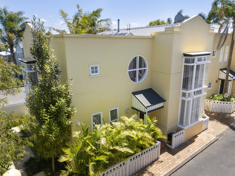81A Vermont Street, Ponsonby, Auckland - Carousel 1