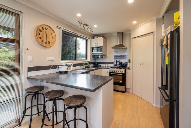 20 Salmond Street, Halfway Bush, Dunedin - Carousel 2