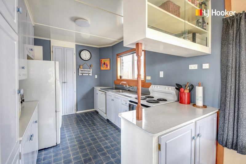 72 Gilkison Street, Halfway Bush, Dunedin - Carousel 2