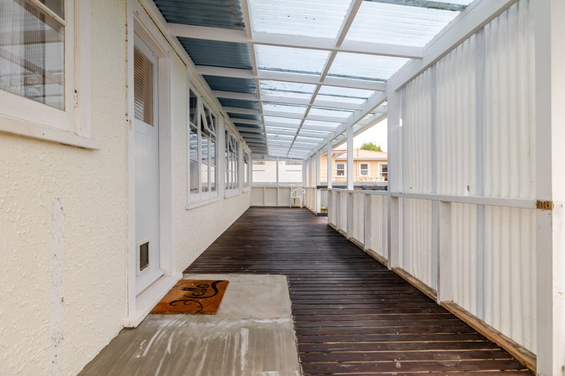 12 Elliott Street, Taradale, Napier - Carousel 13