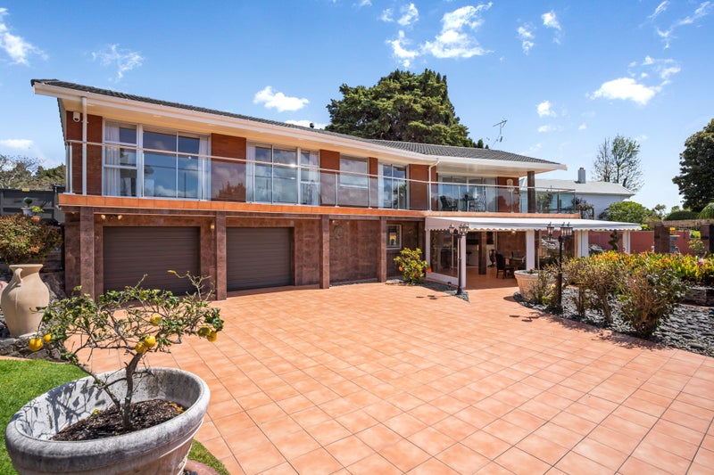 8 Butterworth Avenue, Opaheke, Papakura - Carousel 2