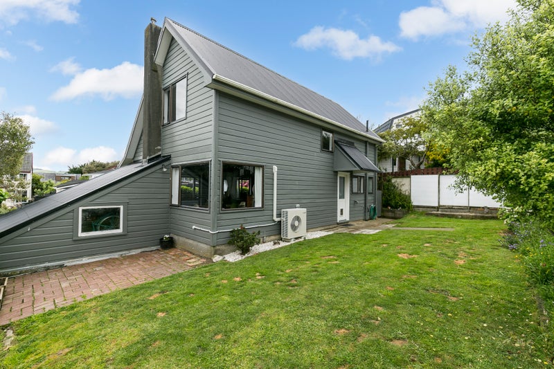 16 Abilene Crescent, Churton Park, Wellington - Carousel 15