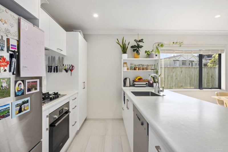 43 Brindle Way, Newlands, Wellington - Carousel 2