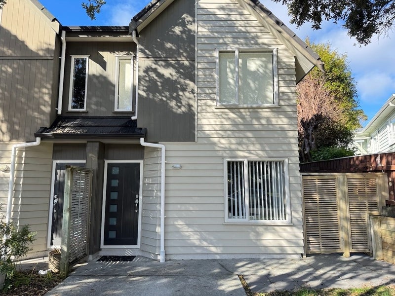 1A Arapiko Street, Johnsonville, Wellington - Carousel 2
