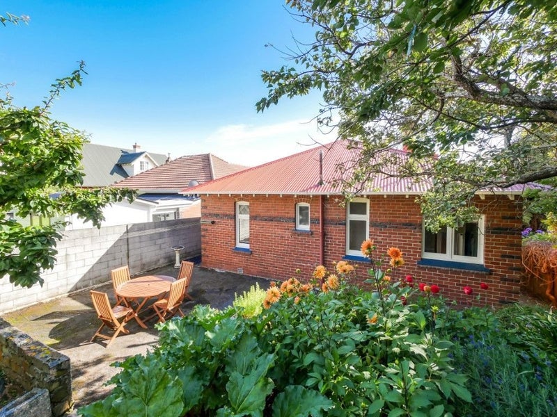 26 Charlotte Street, Roslyn, Dunedin - Carousel 15