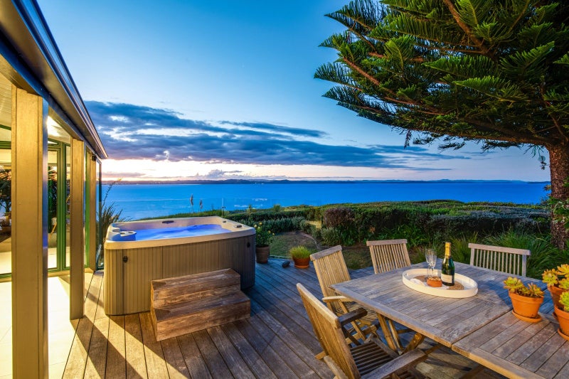21 Siesta Terrace, Gulf Harbour, Whangaparaoa - Carousel 1