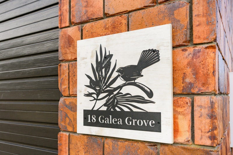 18 Galea Grove, Kelvin Grove, Palmerston North - Carousel 34