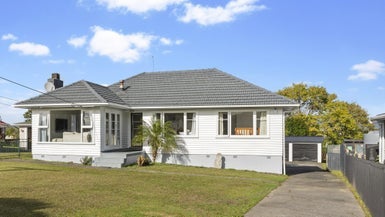 38 Gloria Avenue, Te Atatu Peninsula, Auckland - Carousel 1