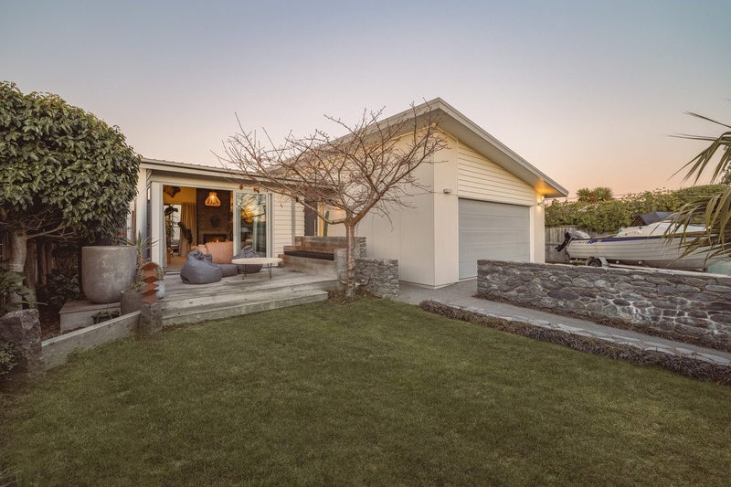 373 Pine Avenue, South New Brighton, Christchurch - Carousel 1