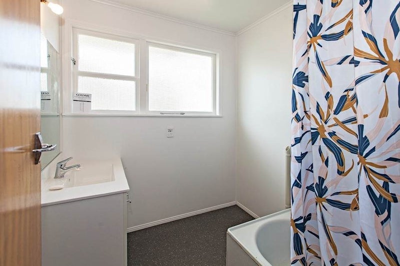 2/8 Rawhiti Road, Onehunga, Auckland - Carousel 7