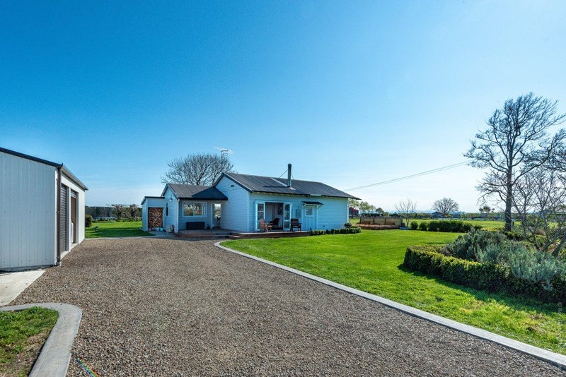 748 Hudsons Road, Christchurch - Carousel 1