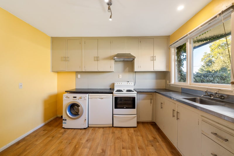 49A Bretts Road, St Albans, Christchurch - Carousel 2