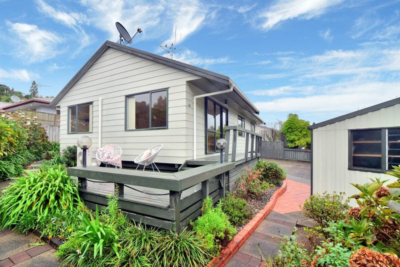 90 Esmeralda Street, Welcome Bay, Tauranga - Carousel 1