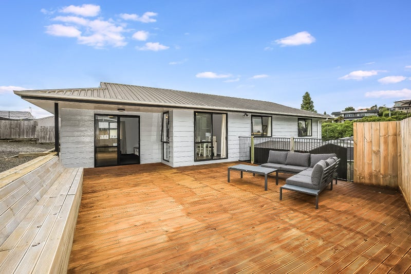 11A Ridout Street, Maeroa, Hamilton - Carousel 1