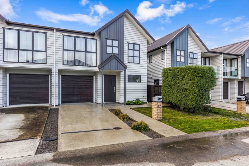17 Irving Place, Hobsonville, Auckland - Carousel 1