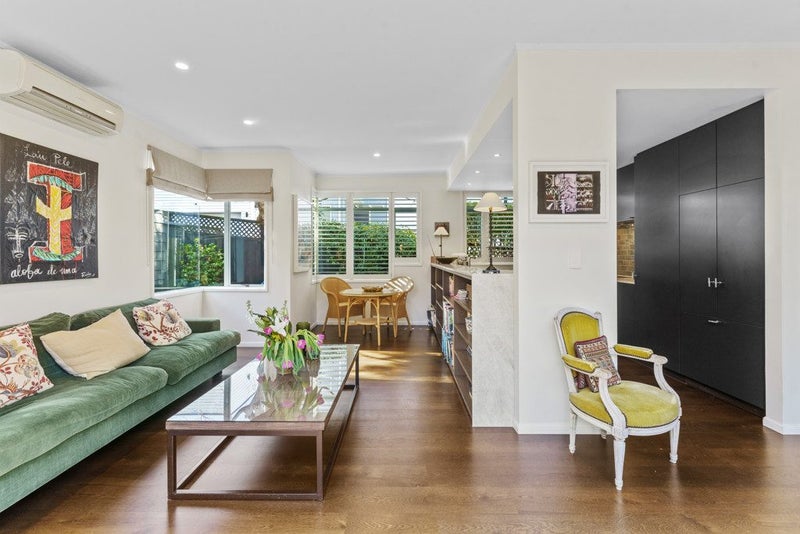 1/10 Ringwood Street, Torbay, Auckland - Carousel 2
