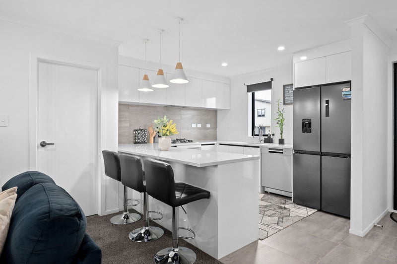 1/51 Cabourne Drive, Glenview, Hamilton - Carousel 2