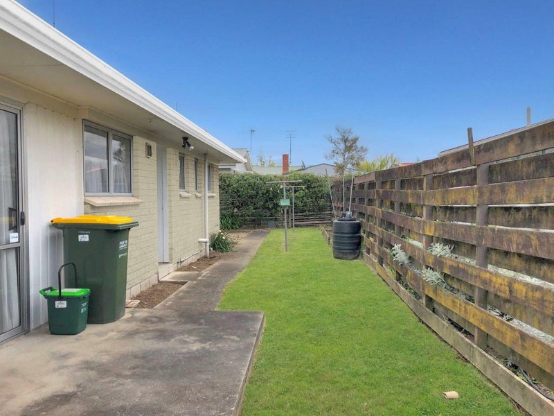 3 Bains Avenue, Hamilton East, Hamilton - Carousel 6