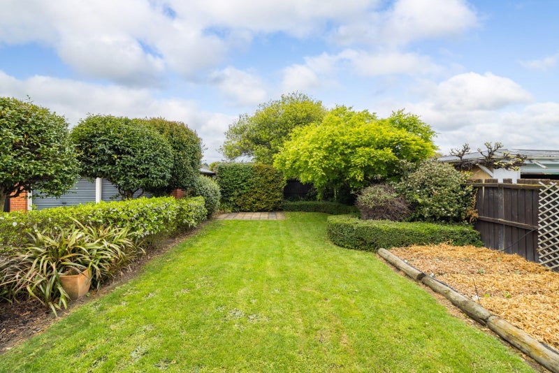 28 Manor Place, Bryndwr, Christchurch - Carousel 16