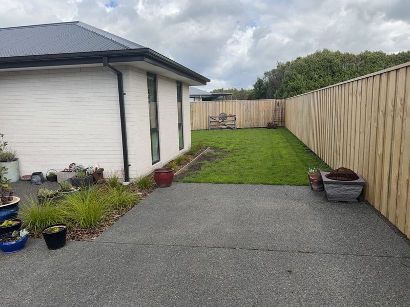 9 Yates Place, Amberley, Amberley - Carousel 11