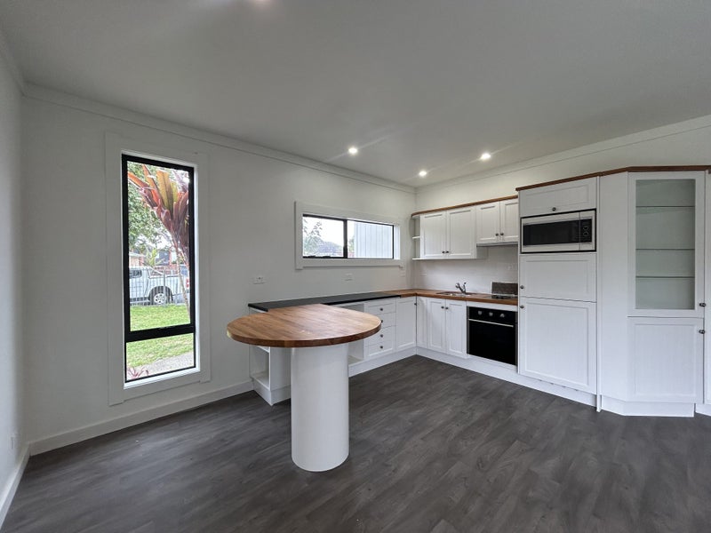 4 Rodney Street, Otahuhu, Auckland - Carousel 2