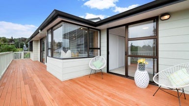 14 Waiora Road, Stanmore Bay, Whangaparaoa - Carousel 1