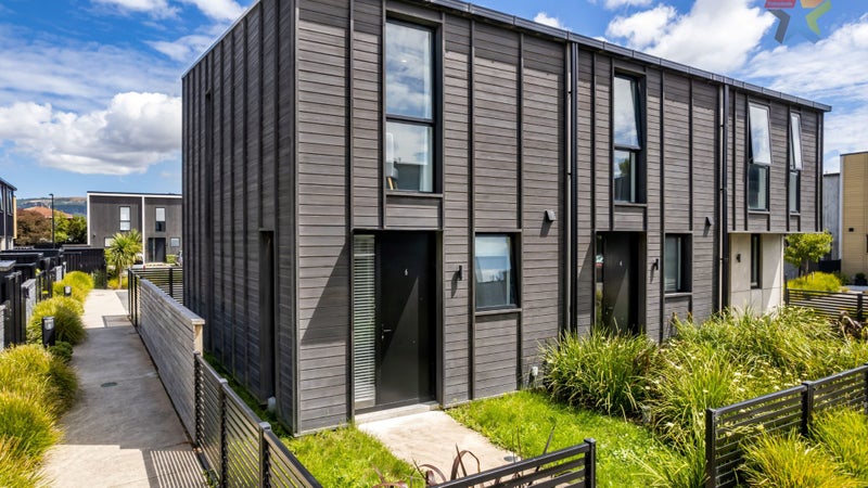 6 Te Ara O Paetutu, Petone, Lower Hutt - Carousel 1