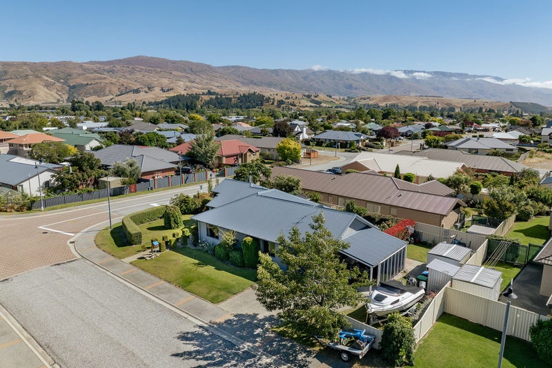 13 Matthews Crescent, Cromwell, Cromwell - Carousel 2