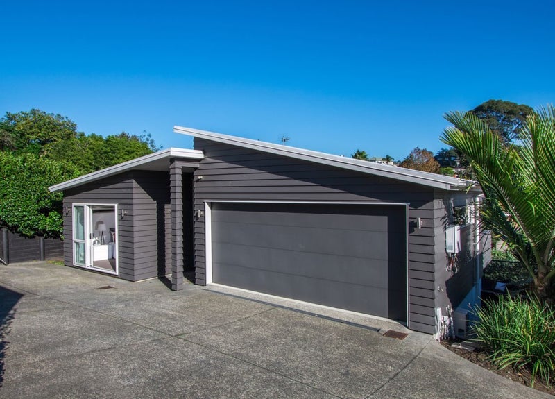 60A School Road, Morningside, Auckland - Carousel 1