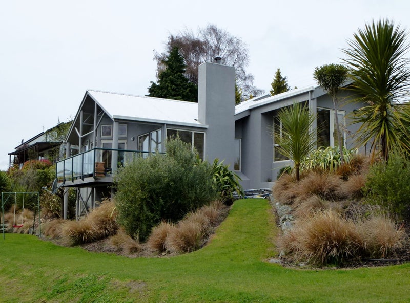 1 Lewis Road, Kelvin Heights, Queenstown - Carousel 1