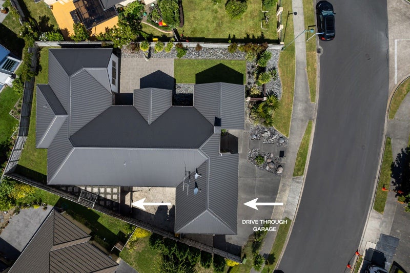 46 Palliser Drive, Huntington, Hamilton - Carousel 1