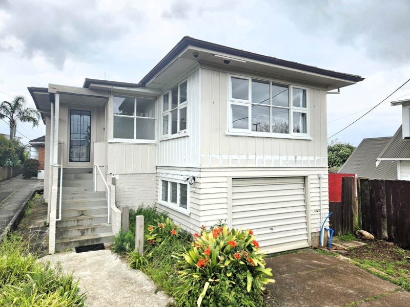4/18 Mays Street, Devonport, Auckland - Carousel 2