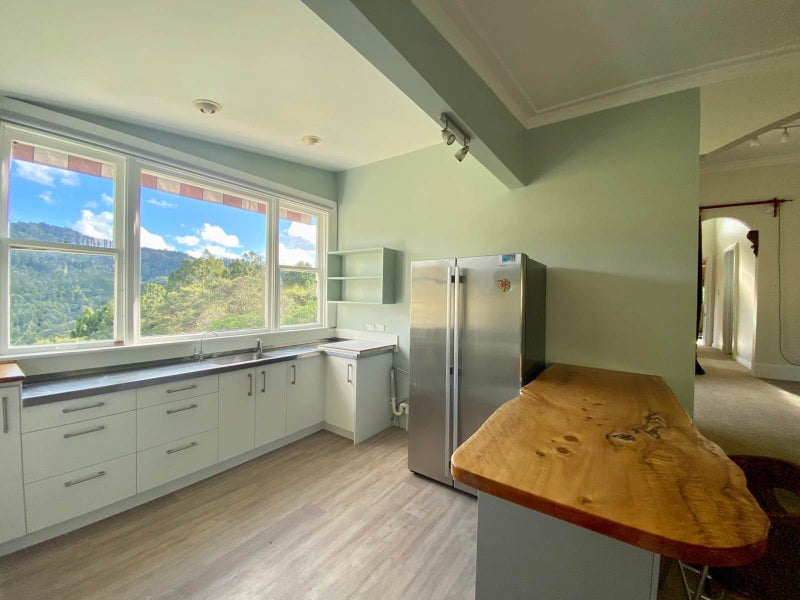 15 Welsh Hills Road, Swanson, Auckland - Carousel 2