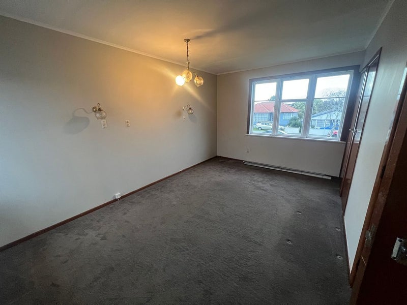 30 Netherton Street, New Windsor, Auckland - Carousel 8