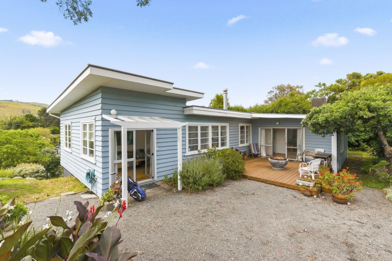 33 Forest Road, Raumati South, Paraparaumu - Carousel 1