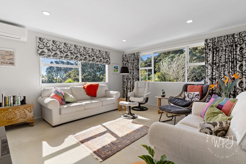 15 Patricia Place, Hillpark, Auckland - Carousel 2