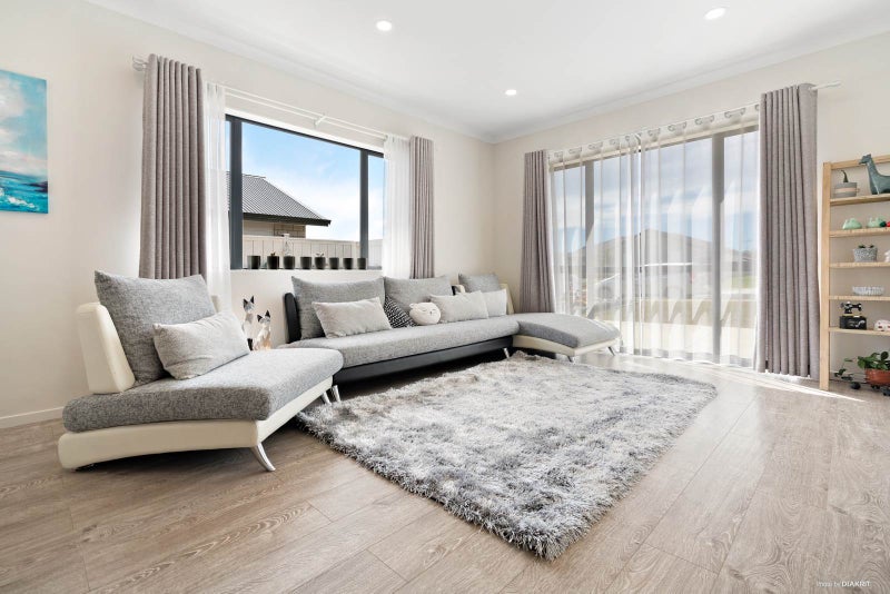 59 Seventh View Avenue, Beachlands, Auckland - Carousel 2