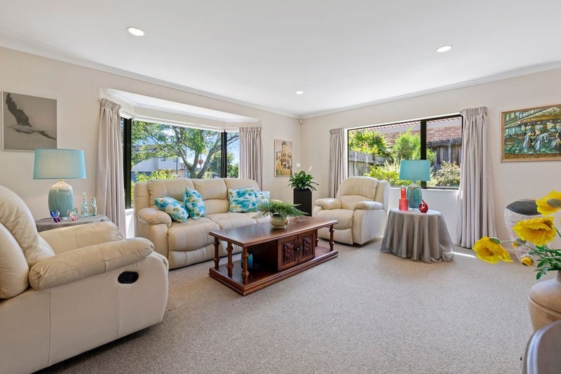 3 Carniew Place, Dannemora, Auckland - Carousel 2