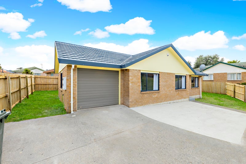 44 Manston Road, Mangere, Auckland - Carousel 1