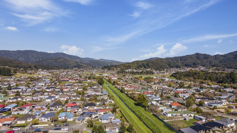 18 Hunt Street, Wainuiomata, Lower Hutt - Carousel 27