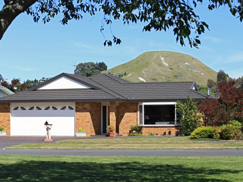 6 Brompton Drive, Taradale, Napier - Carousel 2