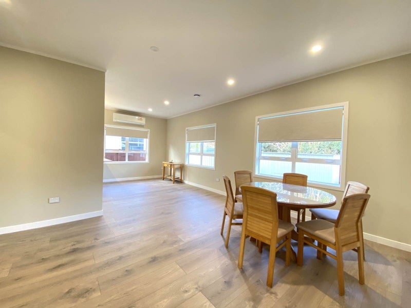 32A Beckenham Avenue, Royal Oak, Auckland - Carousel 2