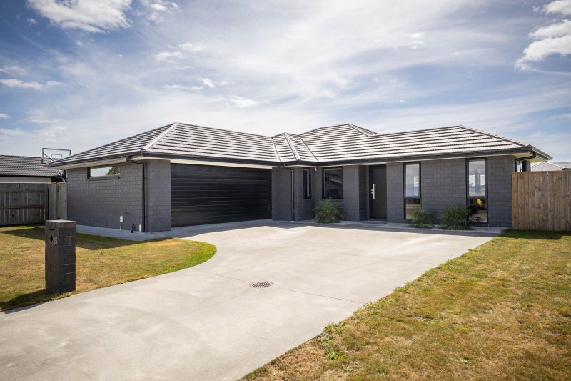 15 Longstaff Drive, Bell Block, New Plymouth - Carousel 2