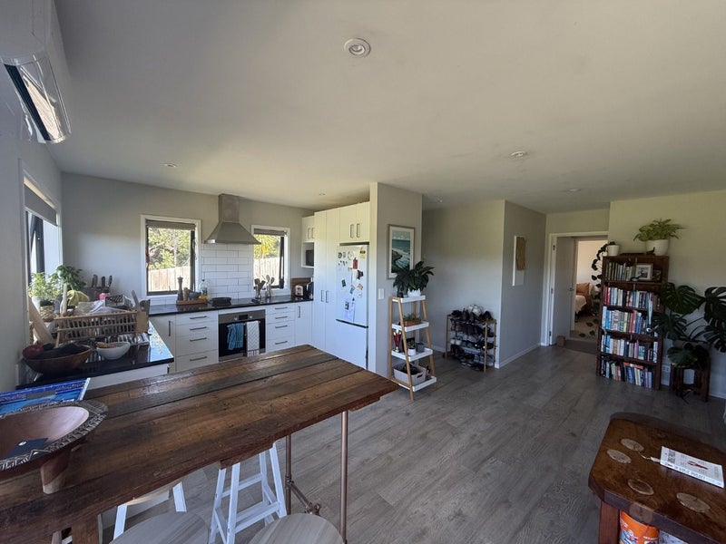 7 Pae Moana Place, Stanmore Bay, Whangaparaoa - Carousel 1