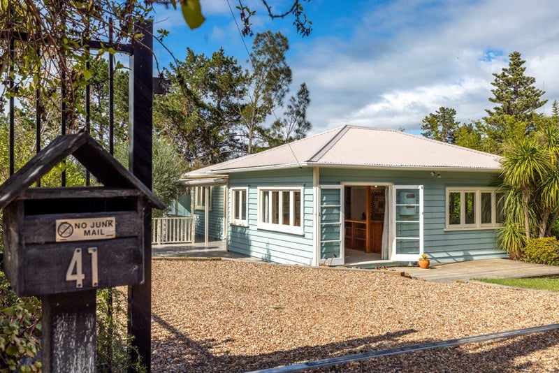 41 Sea View Road, Ostend, Waiheke Island - Carousel 37