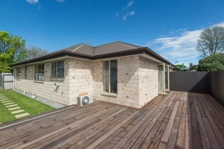 65A Cleveland Street, Edgeware, Christchurch - Carousel 1