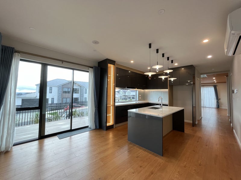343 Flat Bush School Road, Flat Bush, Auckland - Carousel 2
