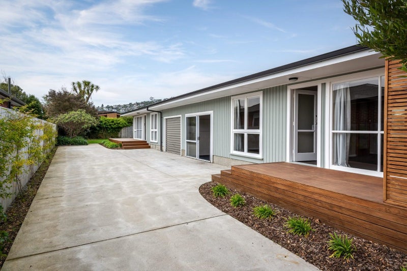 2/23 Landsdowne Terrace, Cashmere, Christchurch - Carousel 1