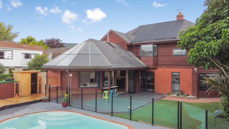 111 Waterloo Road, Hutt Central, Lower Hutt - Carousel 28